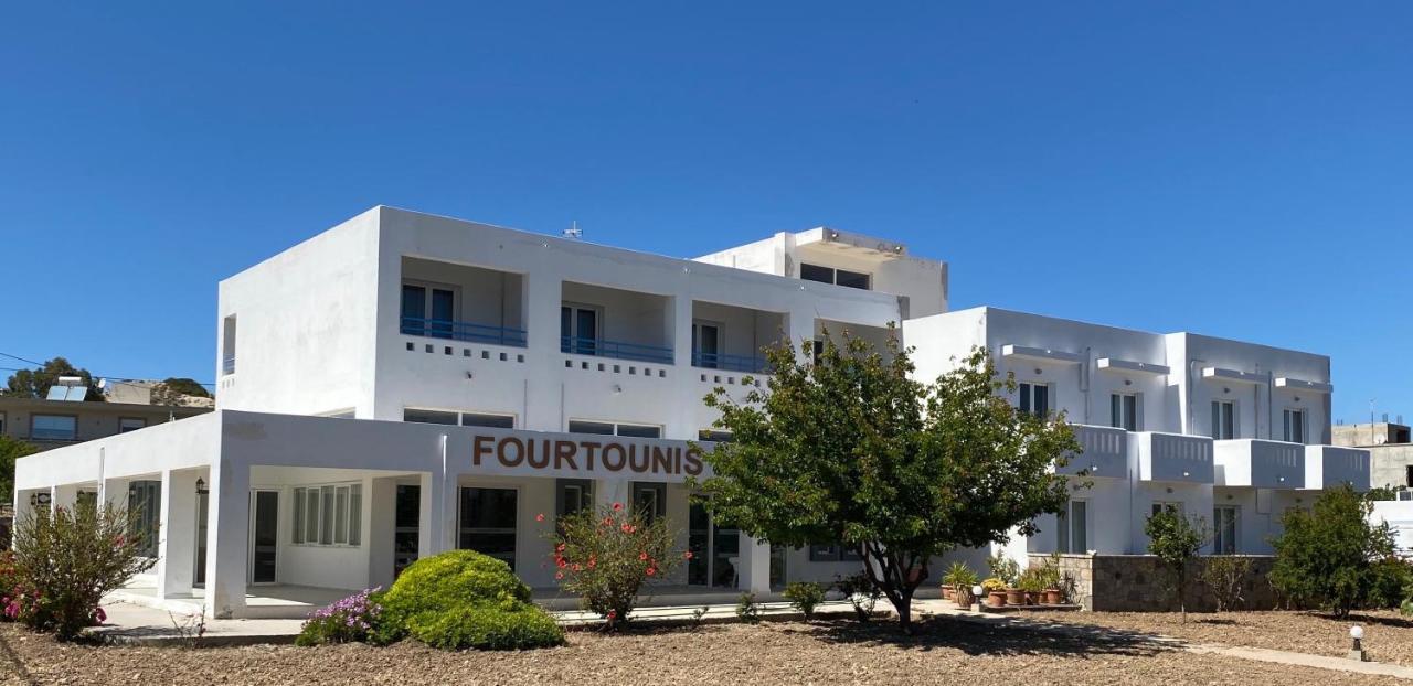 קפלוס Fourtounis Hotel מראה חיצוני תמונה