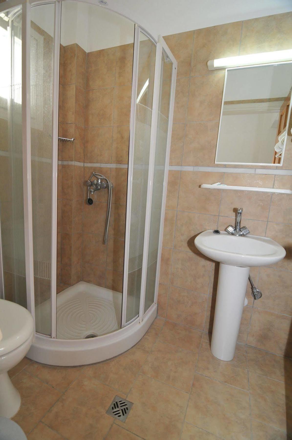 קפלוס Fourtounis Hotel מראה חיצוני תמונה
